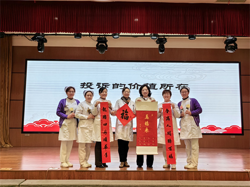 1707120126715132.jpg 新年祝福.jpg